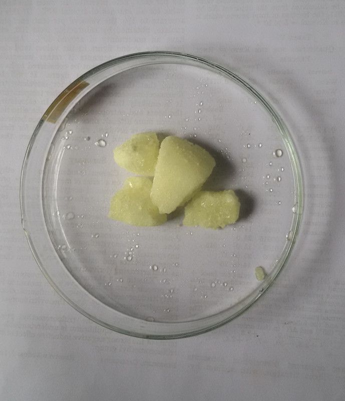 4,4,4-三氟-1-(2-呋喃基)-1,3-丁二酮图片