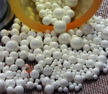 氧化锆研磨球图片