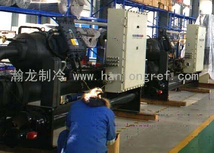 防爆型工业螺杆冷水机图片