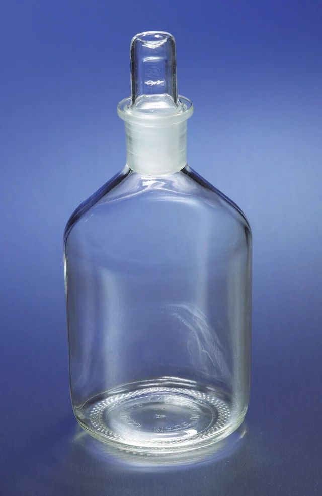 Corning<sup>®</sup> narrow mouth reagent bottle with Pyrex<sup>®</sup> ST stopper
