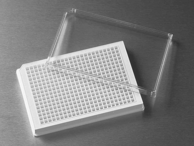 Corning<sup>®</sup> 384 well microplate, low flange