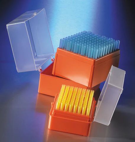 Corning<sup>®</sup> universal fit hinged racked pipet tips