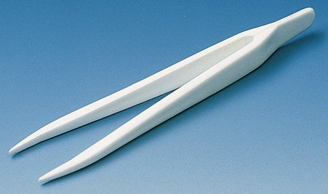 BRAND<sup>®</sup> forcep with pointed ends