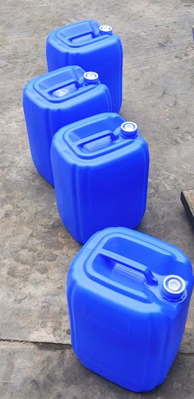 三氟甲烷磺酸酐图片