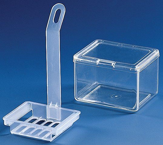 BRAND<sup>®</sup> transparent plastic staining trough with two lids