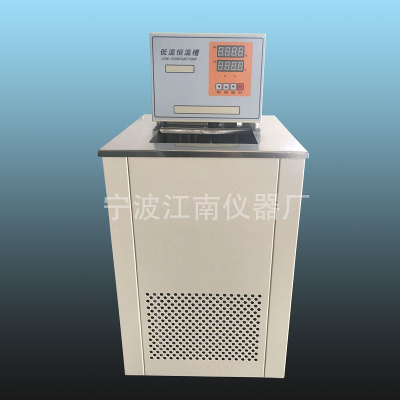 DC型(立式)低温恒温槽图片