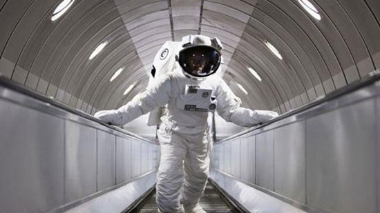 空间环境模拟实验舱图片