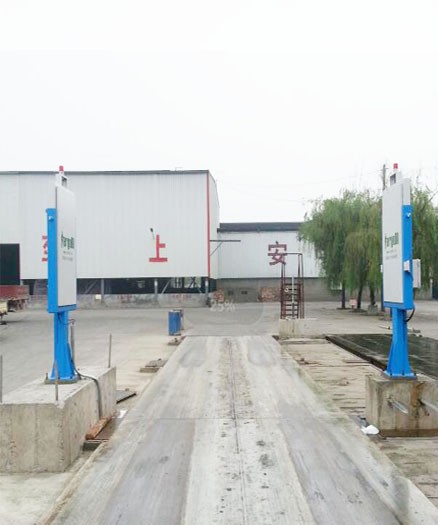 RJ11-2050中小型通道式车辆辐射监测系统图片