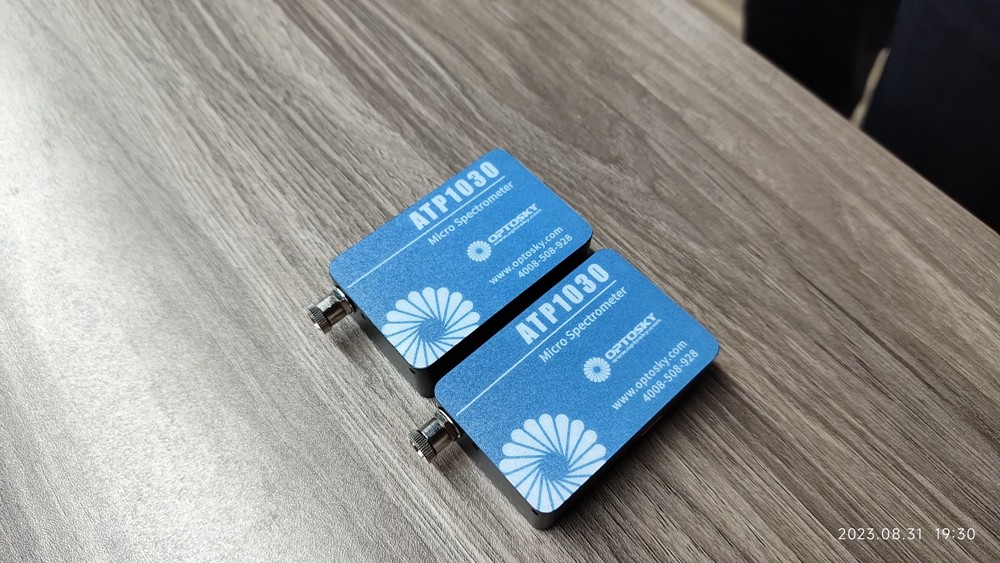 ATP1030超薄,超微型,高分辨率光纤光谱仪图片
