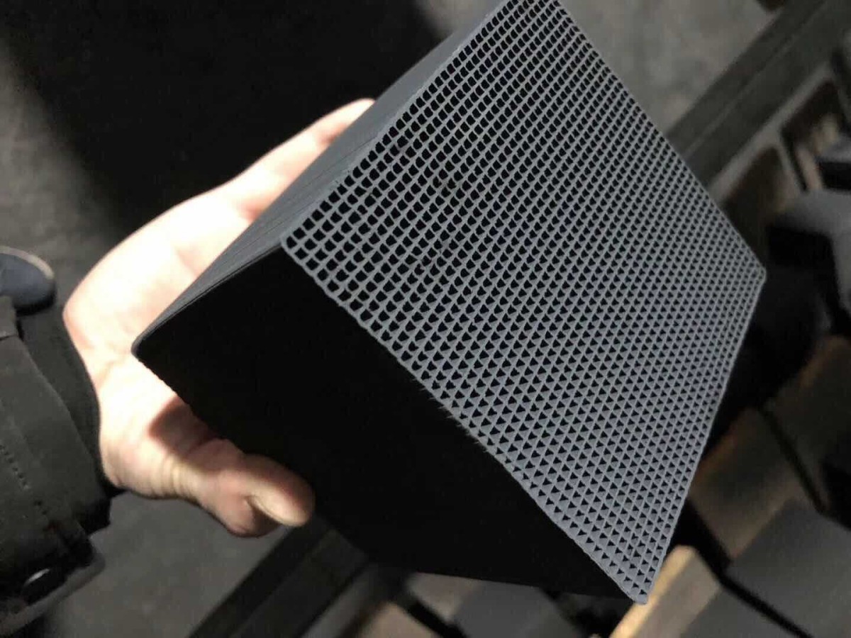 蜂窝煤活性炭图片
