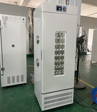 DCCS-325A电池恒温测试柜图片
