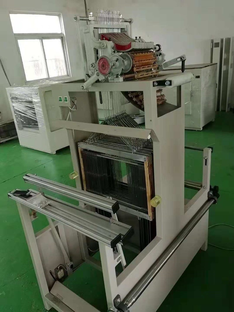 Y100S小样织布机图片
