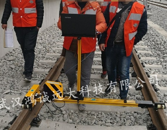 便携式全自动电务激光限界测量仪图片